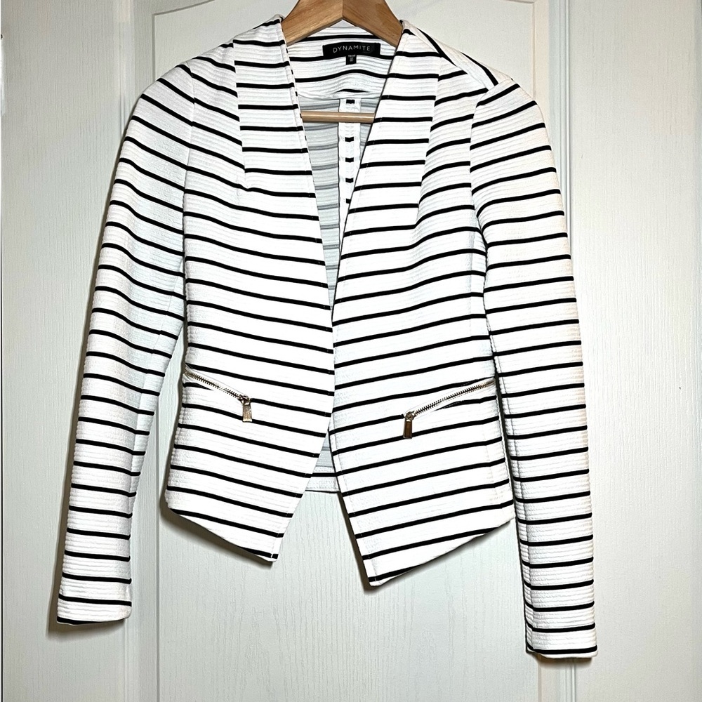 Dynamite XS White Black Striped Blazer Gold Zipper Pockets Open Front OfficeWear